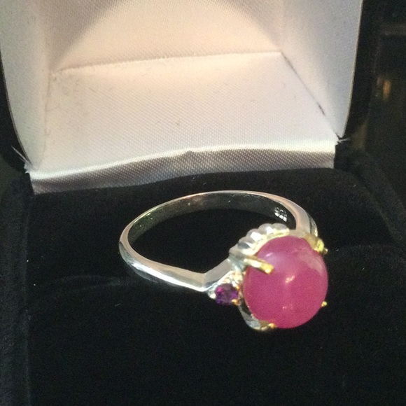 Genuine Ruby Cabochon Ring - Picture 6 of 9
